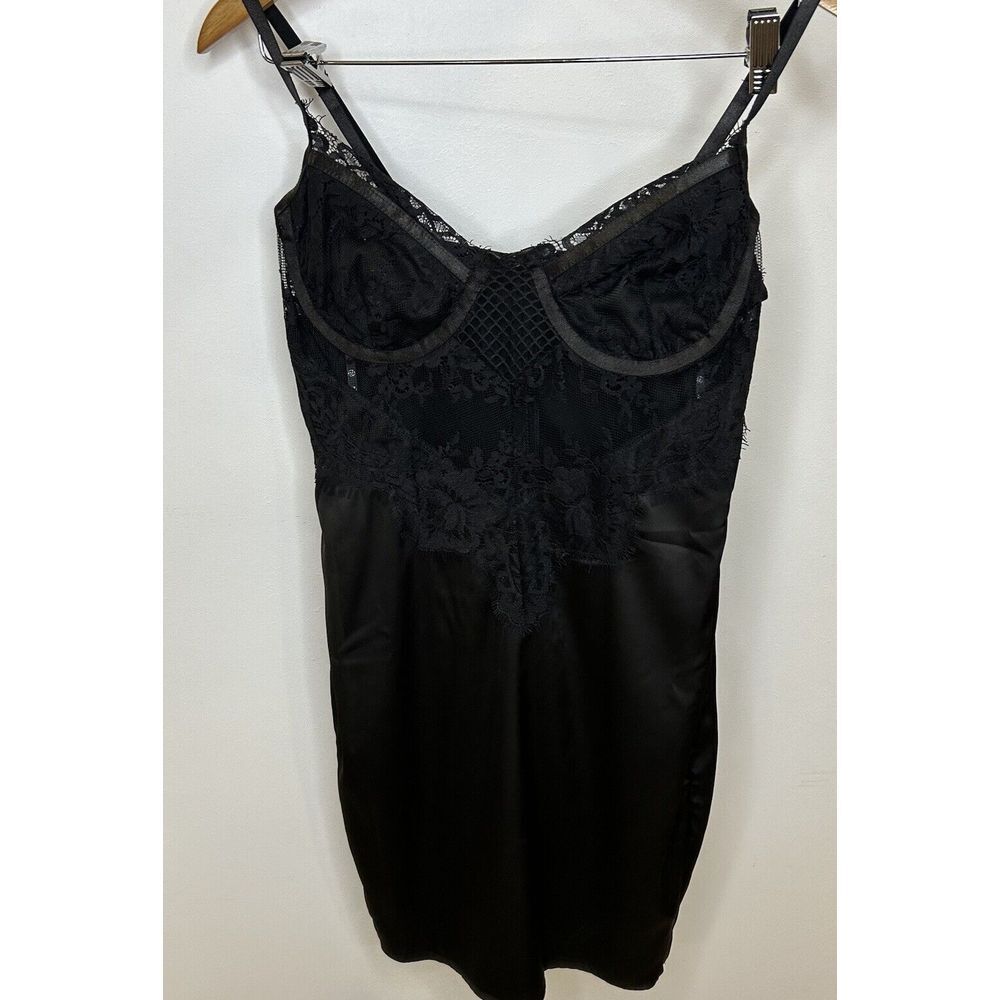 Missguided Sexi Black Drees With corset detail at the top